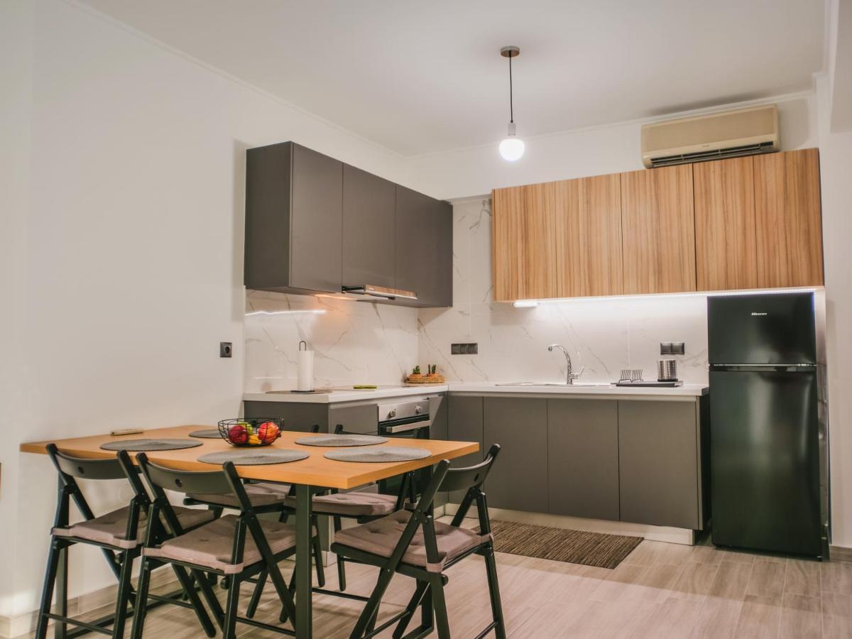 Chrilenia Apartments2 칼라마타 외부 사진