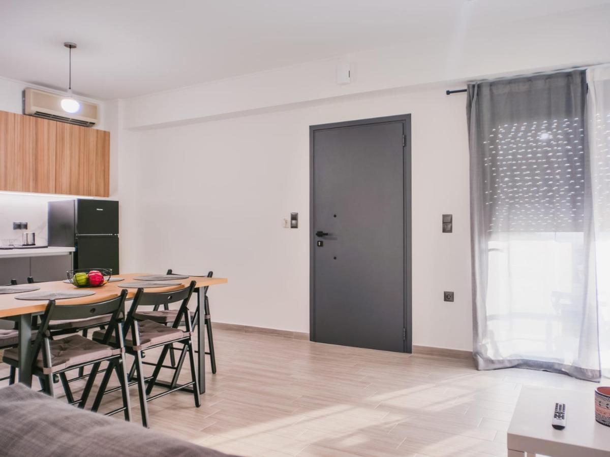 Chrilenia Apartments2 칼라마타 외부 사진