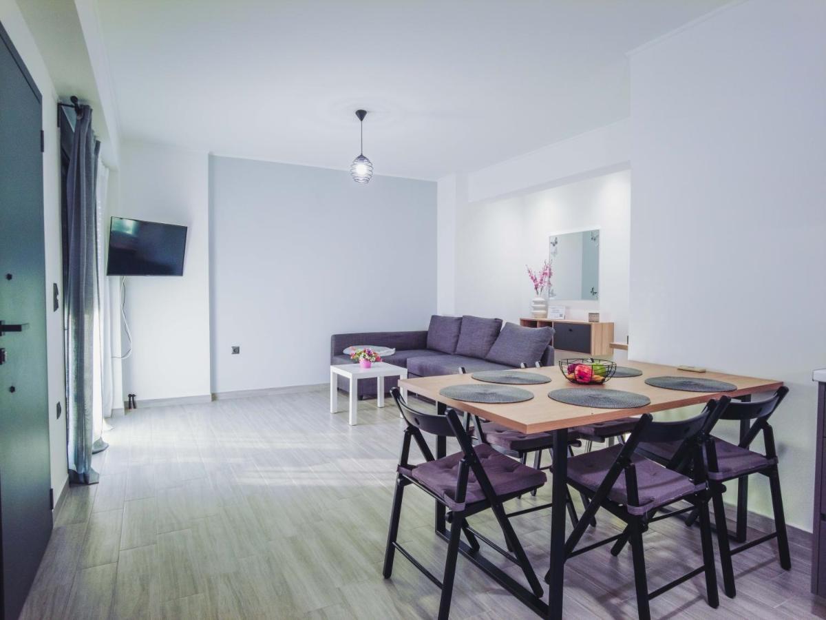 Chrilenia Apartments2 칼라마타 외부 사진
