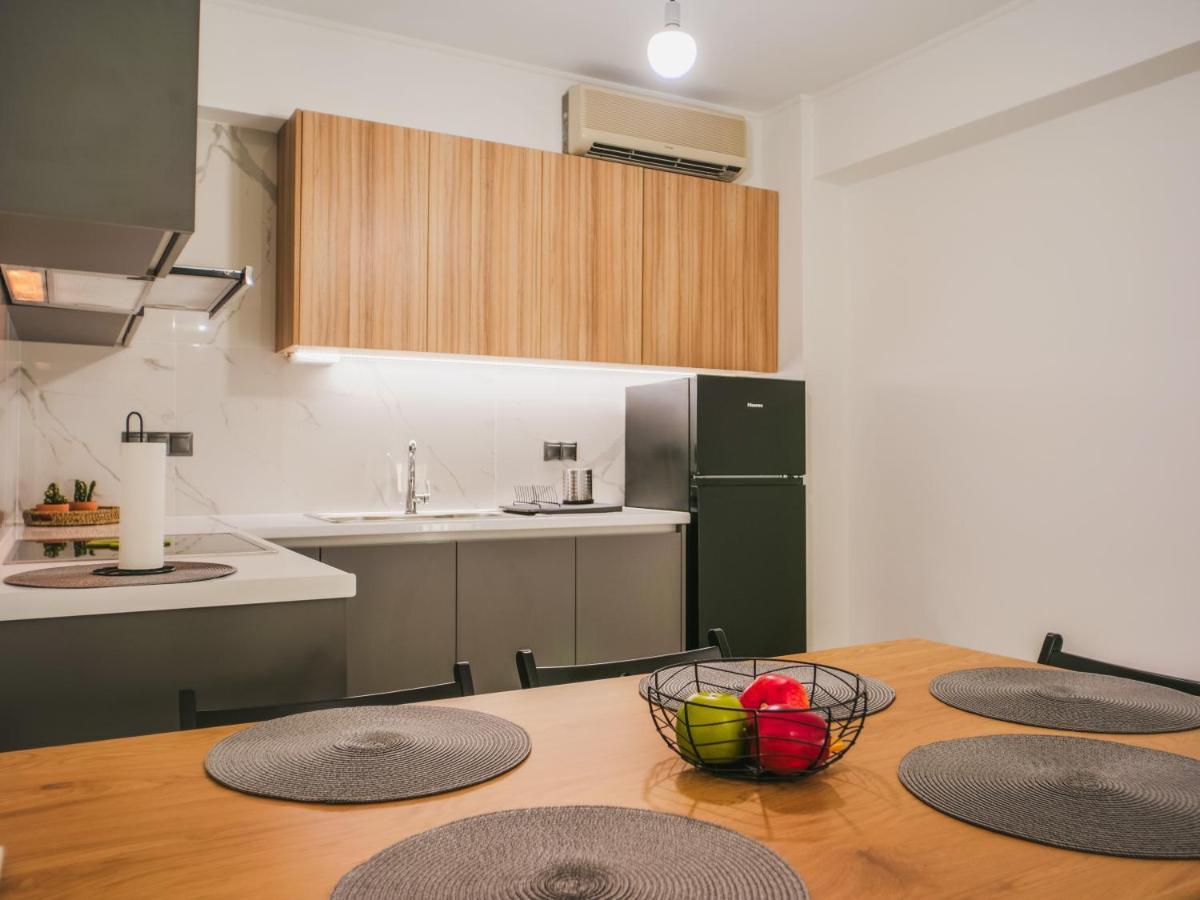 Chrilenia Apartments2 칼라마타 외부 사진